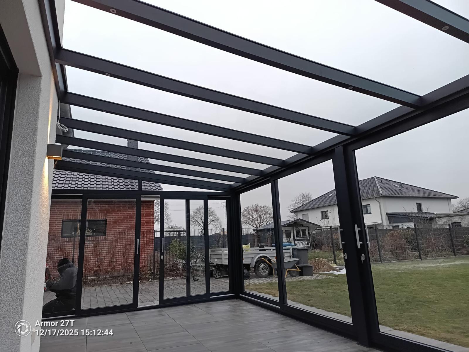 terasa s presklenou strechou